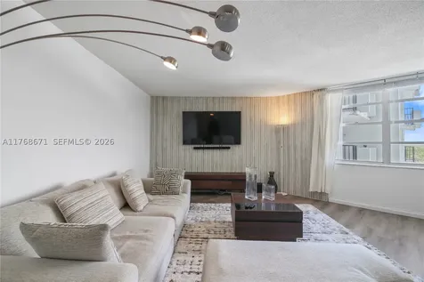2750 NE 183rd Street Aventura FL 33160