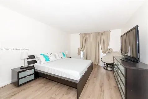 2750 NE 183rd Street Aventura FL 33160