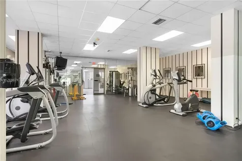 2750 NE 183rd Street Aventura FL 33160