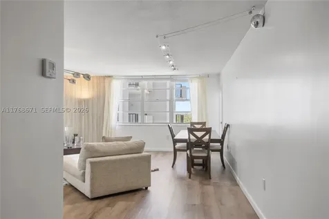 2750 NE 183rd Street Aventura FL 33160