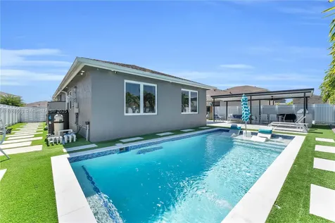 27530 SW 135th Avenue Road Homestead FL 33032