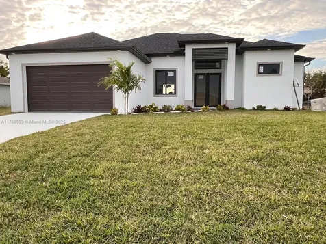 2122 NE 14th Place Cape Coral FL 33909