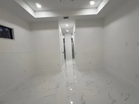 2122 NE 14th Place Cape Coral FL 33909