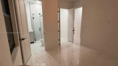 2122 NE 14th Place Cape Coral FL 33909