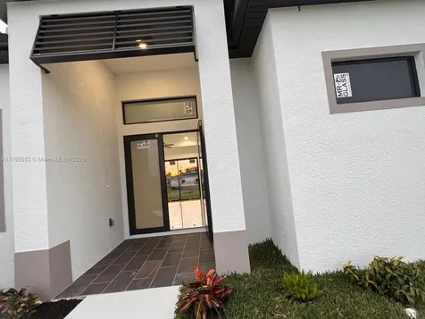 2122 NE 14th Place Cape Coral FL 33909