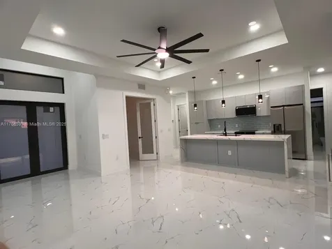2122 NE 14th Place Cape Coral FL 33909
