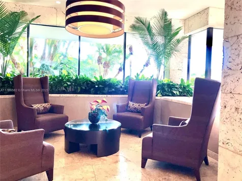 1000 W Island Boulevard Aventura FL 33160