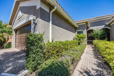 13458 Sumter Lane Naples FL 34109