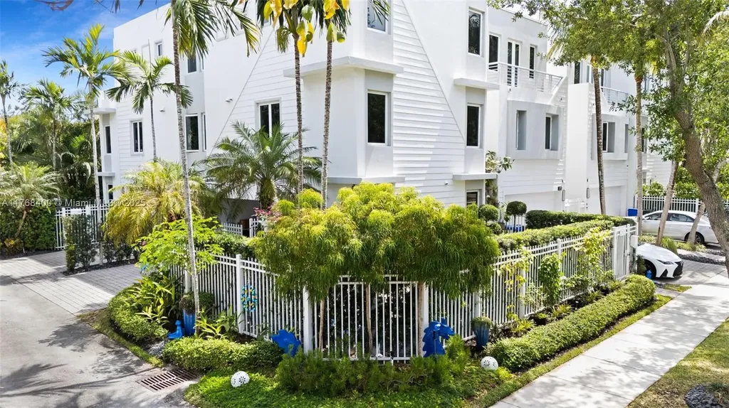 306 NE 8th Avenue Fort Lauderdale FL 33301