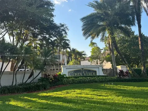 3198 NW 98th Court Doral FL 33172
