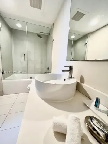 2600 E Hallandale Beach Boulevard Hallandale Beach FL 33009