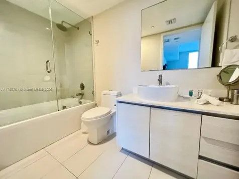 2600 E Hallandale Beach Boulevard Hallandale Beach FL 33009