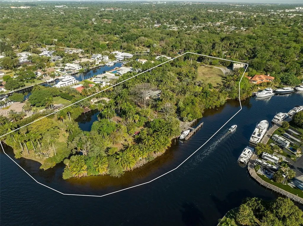 2350 SW 26th Avenue Fort Lauderdale FL 33312