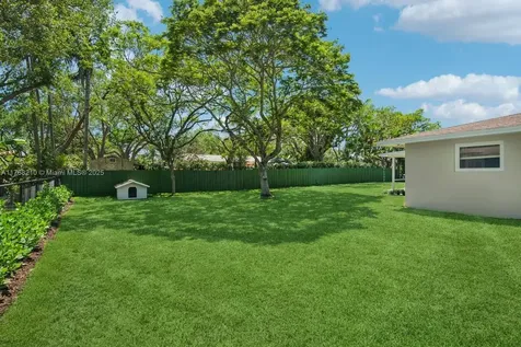 7640 SW 165th Terrace Palmetto Bay FL 33157