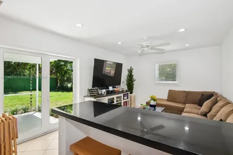 7640 SW 165th Terrace Palmetto Bay FL 33157