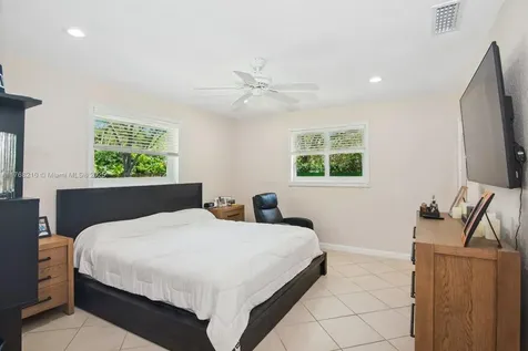 7640 SW 165th Terrace Palmetto Bay FL 33157