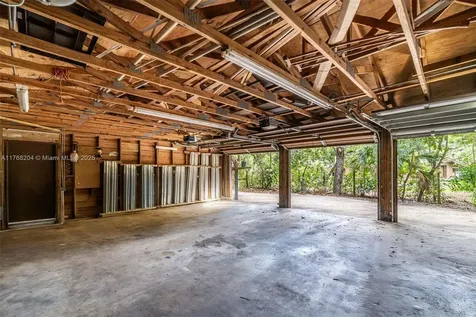 27000 SW 192nd Avenue Homestead FL 33031