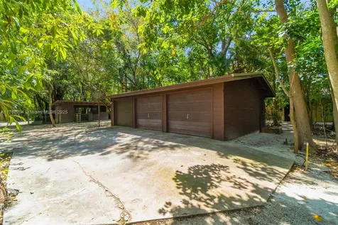 27000 SW 192nd Avenue Homestead FL 33031