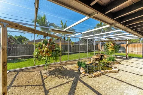 240 NW 19th Street Homestead FL 33030