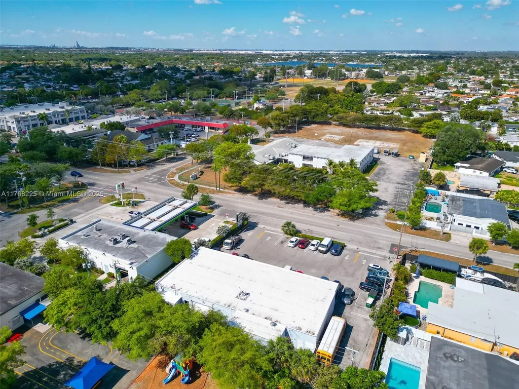 17851 NW 78th Avenue Hialeah FL 33015