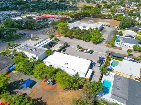 17851 NW 78th Avenue Hialeah FL 33015