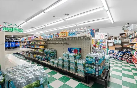 17851 NW 78th Avenue Hialeah FL 33015