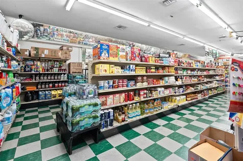 17851 NW 78th Avenue Hialeah FL 33015