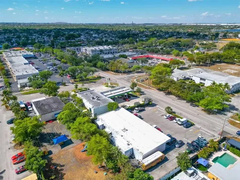 17851 NW 78th Avenue Hialeah FL 33015