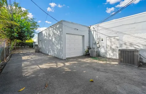 17851 NW 78th Avenue Hialeah FL 33015