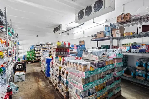 17851 NW 78th Avenue Hialeah FL 33015