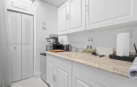 17851 NW 78th Avenue Hialeah FL 33015