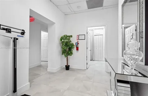 17851 NW 78th Avenue Hialeah FL 33015