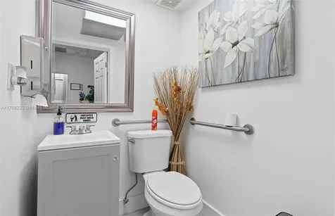 17851 NW 78th Avenue Hialeah FL 33015