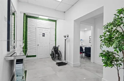 17851 NW 78th Avenue Hialeah FL 33015