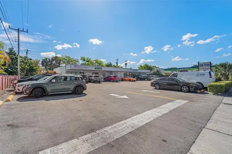 17851 NW 78th Avenue Hialeah FL 33015