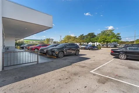 17851 NW 78th Avenue Hialeah FL 33015