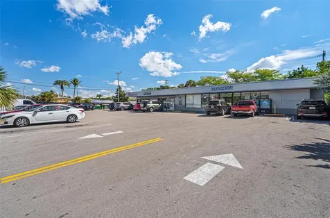 17851 NW 78th Avenue Hialeah FL 33015