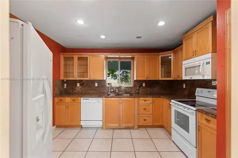 7450 SW 100th Court Miami FL 33173