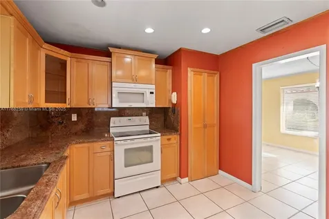 7450 SW 100th Court Miami FL 33173