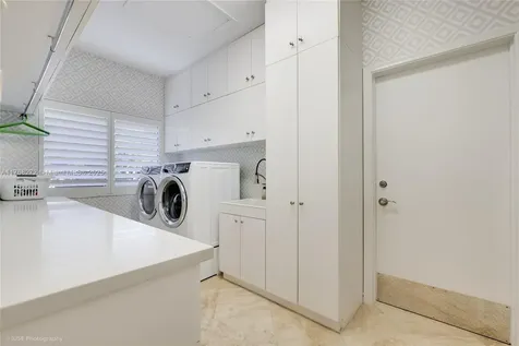 8431 SW 100th Street Miami FL 33156