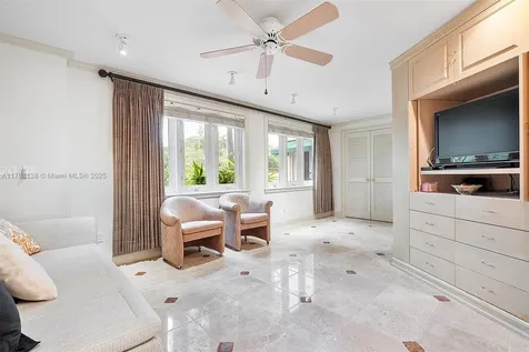 3504 Bayshore Villas Drive Miami FL 33133