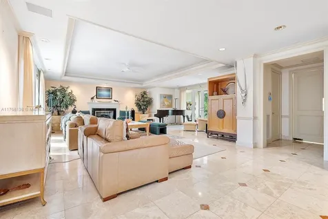 3504 Bayshore Villas Drive Miami FL 33133