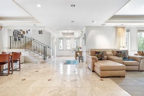 3504 Bayshore Villas Drive Miami FL 33133
