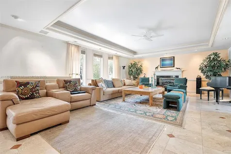 3504 Bayshore Villas Drive Miami FL 33133