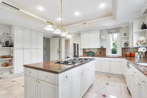 3504 Bayshore Villas Drive Miami FL 33133