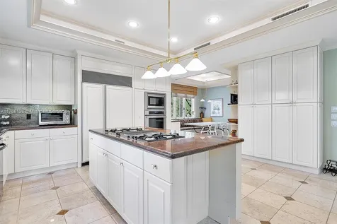3504 Bayshore Villas Drive Miami FL 33133