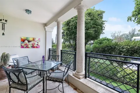 3504 Bayshore Villas Drive Miami FL 33133