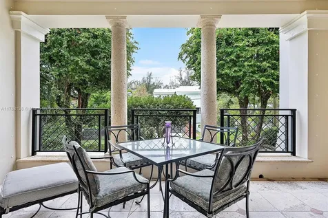 3504 Bayshore Villas Drive Miami FL 33133
