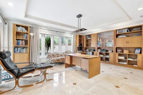 3504 Bayshore Villas Drive Miami FL 33133