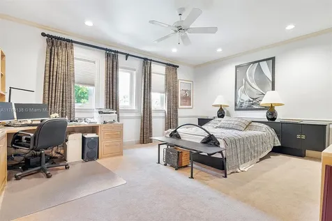 3504 Bayshore Villas Drive Miami FL 33133